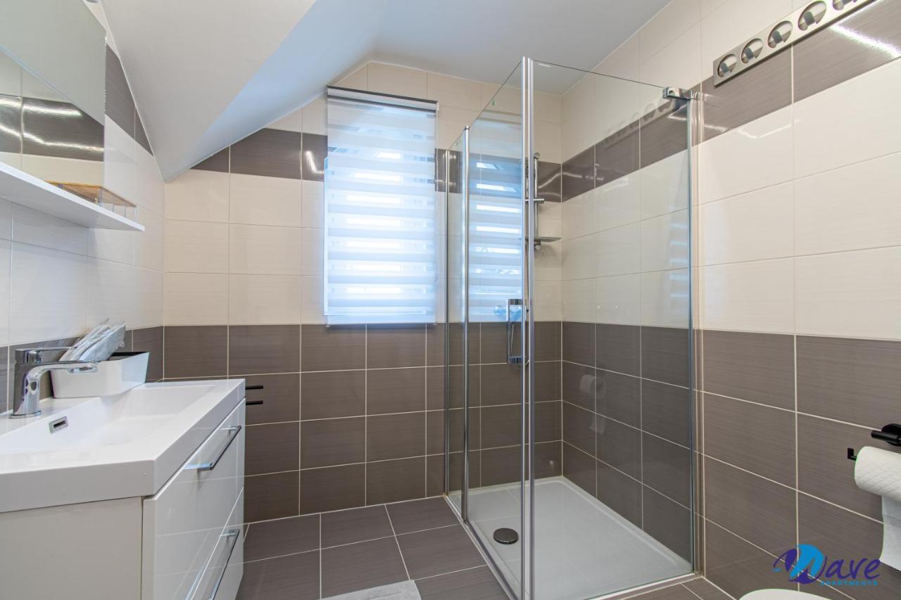 Modern Apartments Wave Near The Airport Velika Gorica Exterior foto